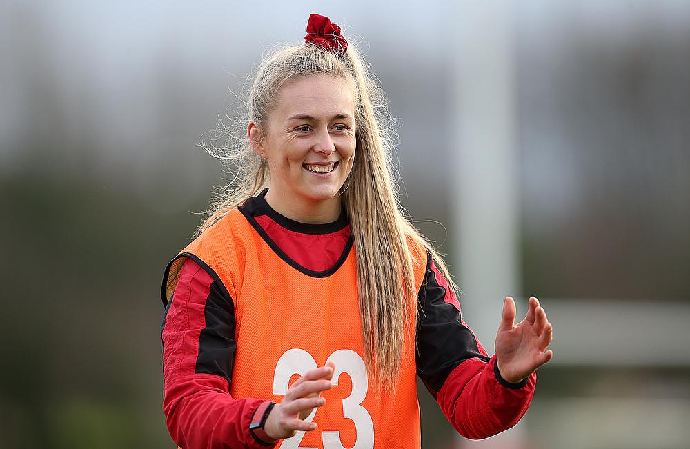 Hannah Jones: Stand-in skipper looking to help ‘elusive’ Welsh backline click